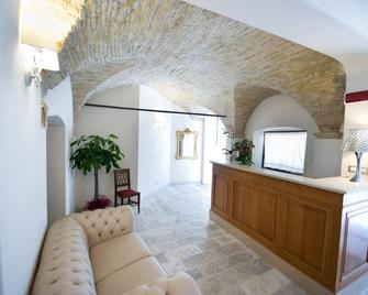 Palazzo Dei Mercanti - Dimora & Spa - Ascoli Piceno - Living room