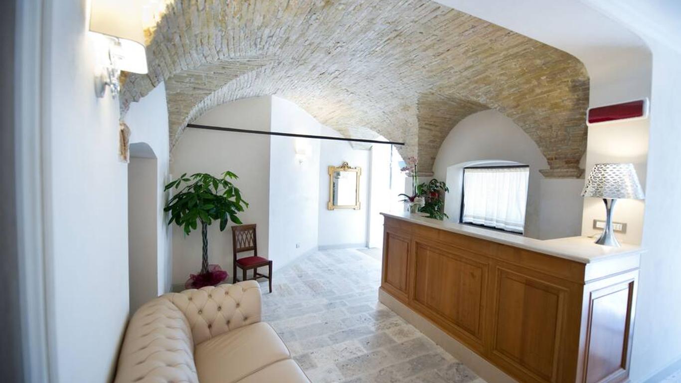 بالاتسو دي ميركانتي - هيستوريكال ريزيدنس