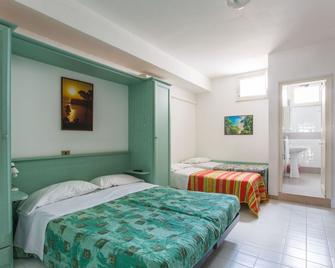 Villaggio Club Degli Ulivi - Vieste - Camera da letto