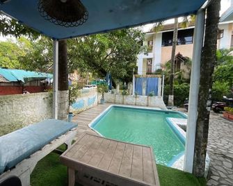 Collection O Makarios Boutique Hotel - Arpora - Zwembad