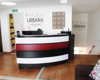 Urbana Hostel - Bogotá - Front desk