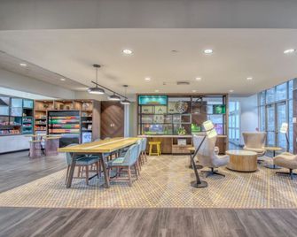 Holiday Inn Appleton By IHG - Appleton - Recepción