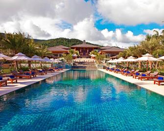 Le Méridien Shimei Bay Beach Resort & Spa - Wanning - Piscina