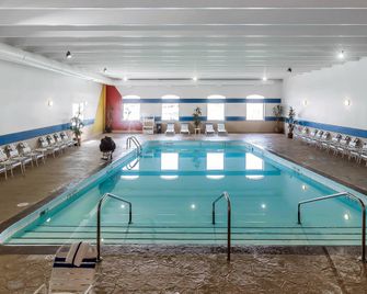 Comfort Inn & Suites Event Center - Des Moines - Piscina