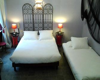 Hôtel de la Tour de l'Horloge - Dinan - Bedroom