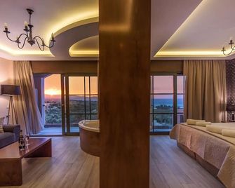 Elegance Luxury Executive Suites - Adults Only - Tragaki - Slaapkamer