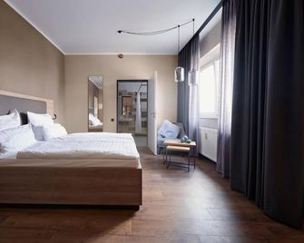 Hotel Marco Polo - מינסטר - חדר שינה