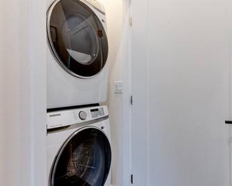 Brand new, Modern 2 Bedroom home near Greenlake. - Seattle - Lavandería