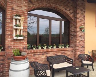 Agriturismo Isorella - Cherasco - Innenhof