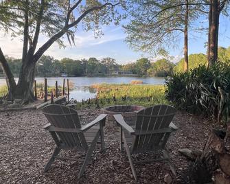 Lakefront and Withlacoochie Trail - Floral City - Patio