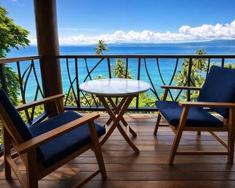 luxury Oceanview Villa - Complete Privacy, 'Blue Bayou' with Starlink. - Savusavu - Balcony