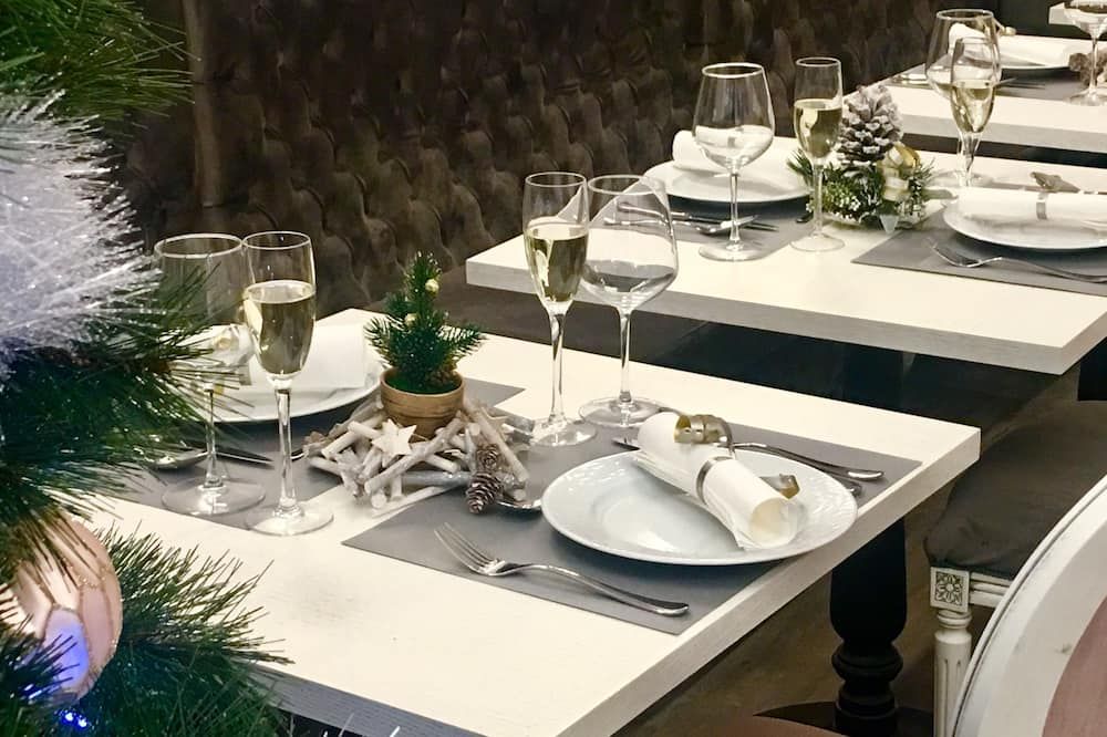 فندق أواسيس - نيس