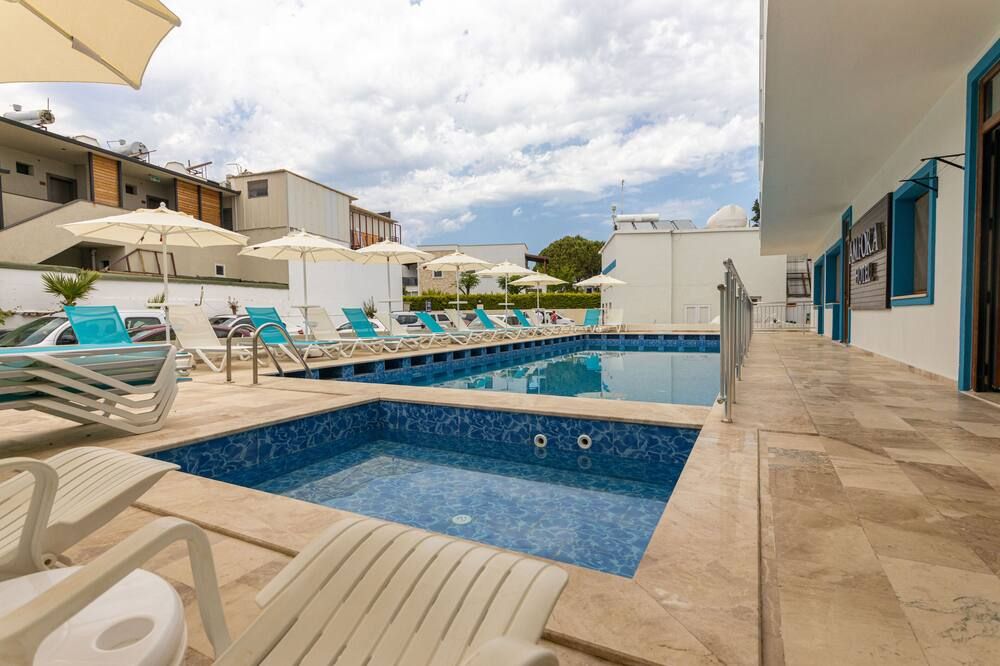 أمفورا هوتل