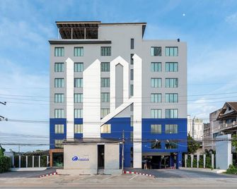 Kokotel Chiang Rai Airport Suites - Chiang Rai - Budova
