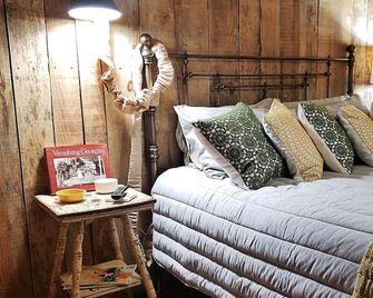 Ohoopee River Cabin - Metter - Chambre