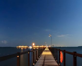 Kiki Beach Island Resort - Tanjung Pinang