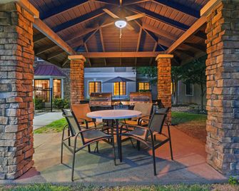 Staybridge Suites Austin-Round Rock By IHG - ראונד רוק - פטיו