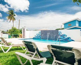Island Stay w/ Full Kitchen & Breathtaking Vistas | Pool | 10 Min Walk to Beach - Bridgetown