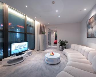 Christian Hotel - Luoyang - Stue