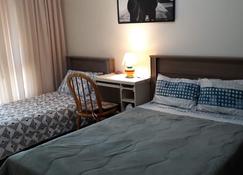 Apartment for corporate stays, commercial representatives and tourists (Only) - Porto Alegre - Bedroom