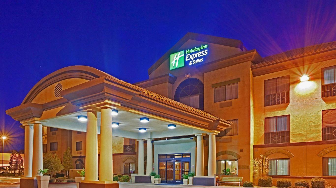 Holiday Inn Express & Suites Barstow-Outlet Center