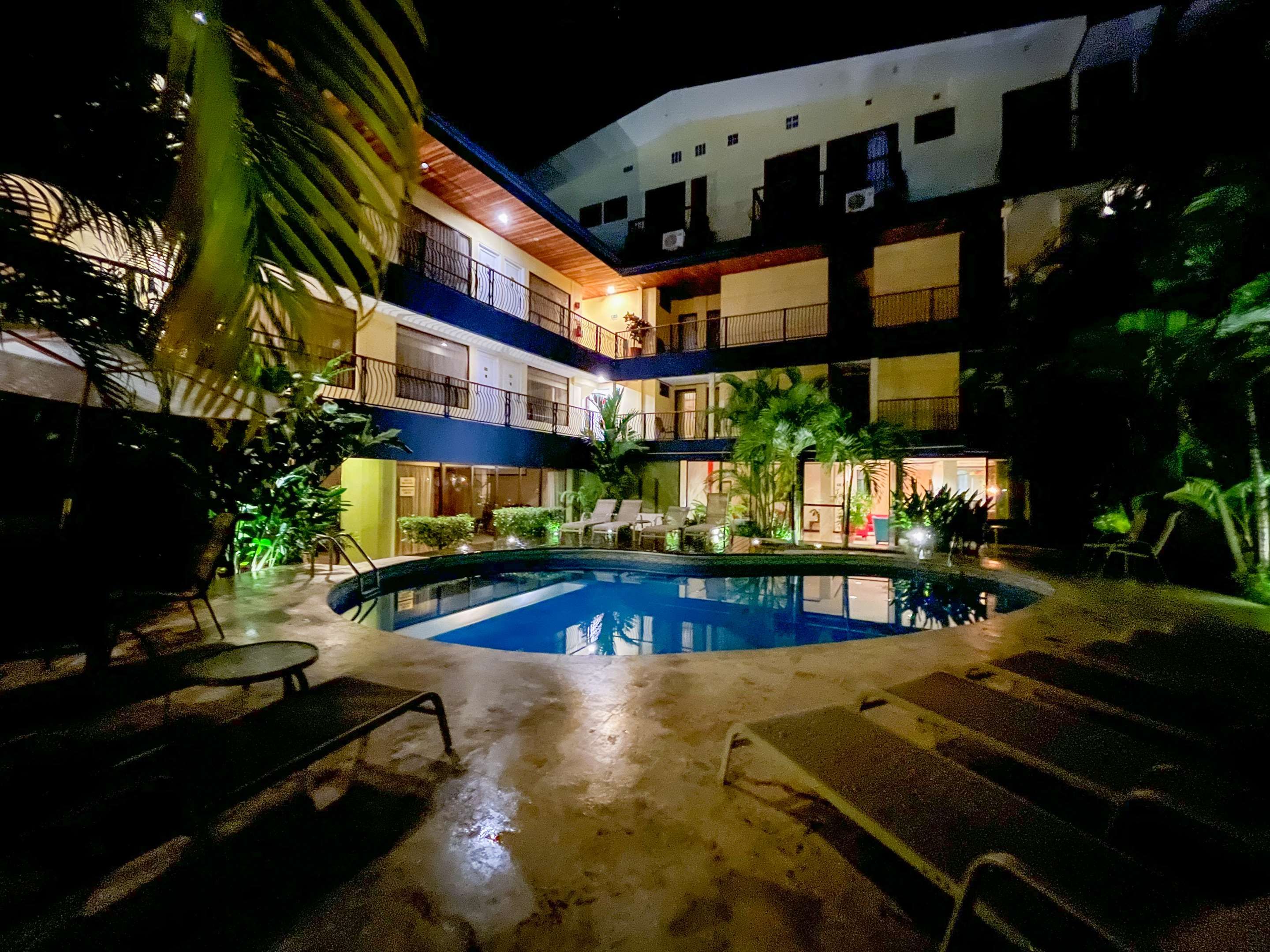 Best Western Hotel & Casino Kamuk - Quepos - Piscina
