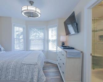 Avalon Oceanfront With Perfect Unobstructed Views!! - Avalon - Sypialnia