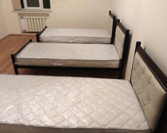 Europe Pak Hostel - Baku - Bedroom