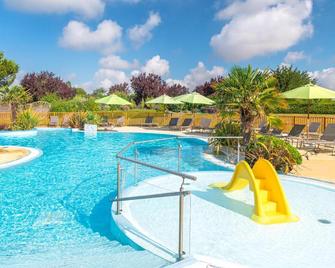 Azureva Vendée Océan - Longeville-sur-Mer - Piscine