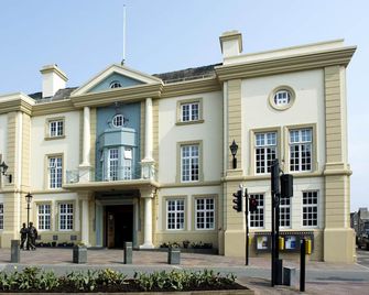 Premier Inn Ulverston - Ulverston - Bygning