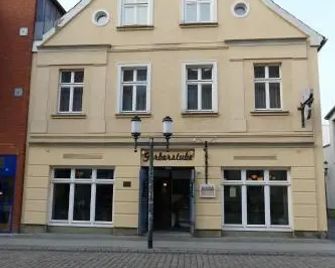 Hotel Am Dom - Greifswald - Edifício