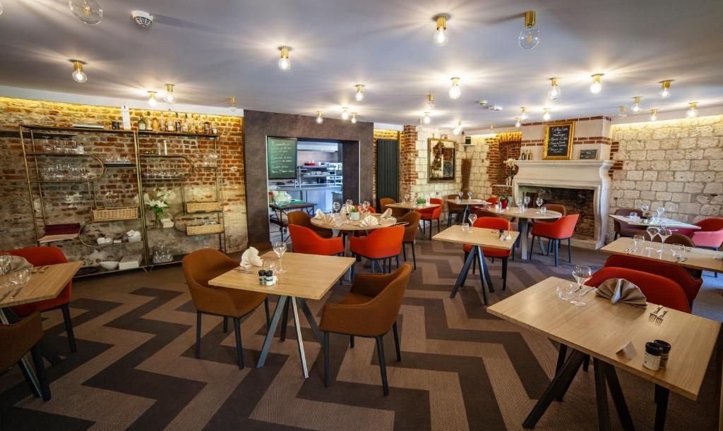 Logis Hôtel & Restaurant - Les Hauts de Montreuil - Montreuil - Restaurant