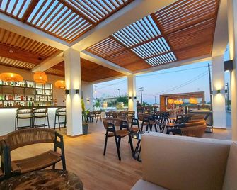 Sunshine Hotel Lardos - Lardos - Bar