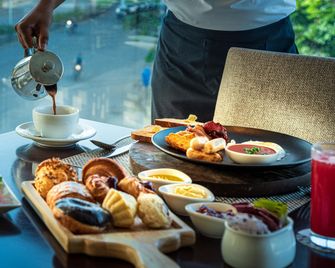 Mercure Hyderabad Kcp - Hyderabad - Restaurante