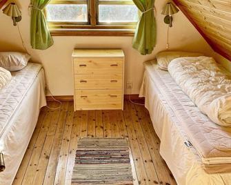 6 Person Holiday Home in Foldrøyhamn - Foldrøyhamn - Habitación