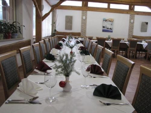 Guesthouse Zorko Gostilna Domen - Šmarješke Toplice - Restaurante