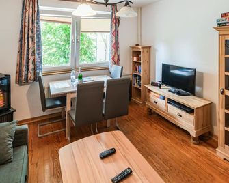 1 Bedroom Nice Apartment In Helgoland - Heligoland - Living room