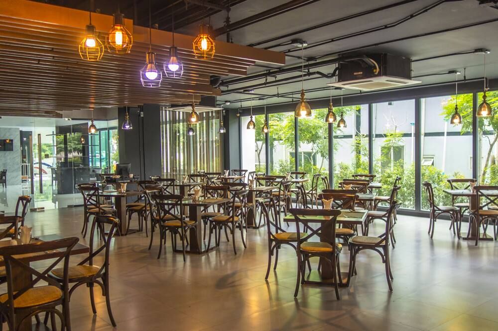 يونيك ريجينسي باتايا