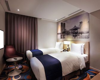 Travelodge Myeongdong Euljiro - Seoel - Slaapkamer