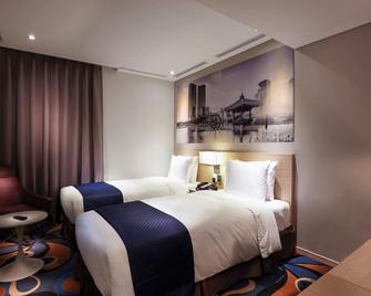 Travelodge Myeongdong Euljiro - סיאול - חדר שינה