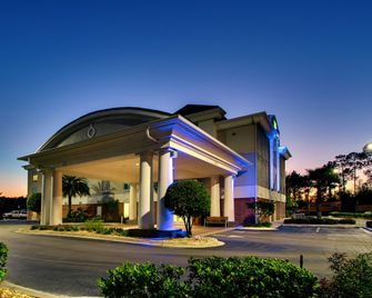 Holiday Inn Express & Suites Jacksonville North-Fernandina By IHG - Yulee - Building