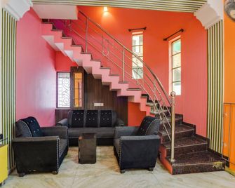 Hotel O 69 Stays - Nagpur - Stairs