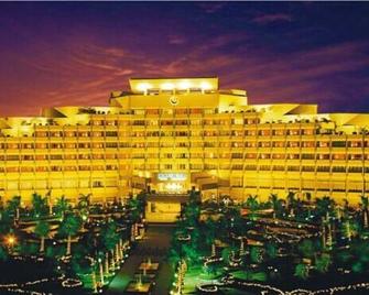 Fangzhong Holiday Hotel - Dongguan - Building