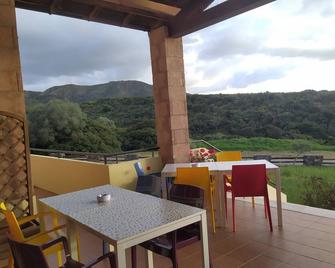 Room in B&B - Marrubiu Resort Note di Stelle - Marrubiu - Balcony