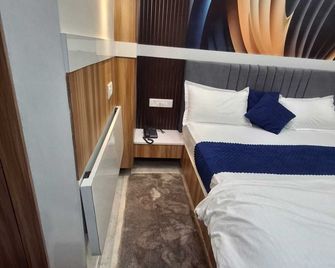 Raghav Vilas - Essence of Kashi - Varanasi - Bedroom