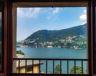 Lake Frame - Blevio - Balcony