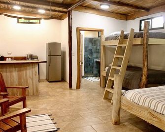Nature Lovers Paradise w/ outdoor bath - 4 min walk from the beach! - Sámara - Habitación