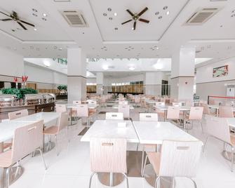 Toyoko Inn Cebu - Mandaue City - Restaurant