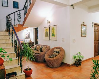 卡帕阿里之家超越住宿飯店 - 諾伊達 - 大廳