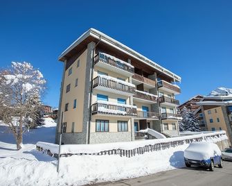 Studio Paradiso - Ski In Ski Out 300m - Happy Rentals - Sestriere - Building